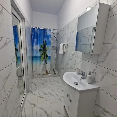 Casa Nicola Rum i privatbostad Două Mai